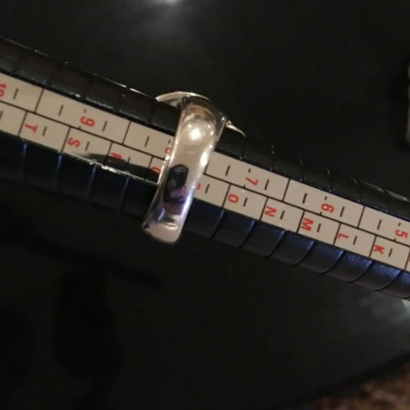 PINK SILVER RHINESTONE RING, STAMPED 825, CHUNKY ROSE SHAPED, VERY SPARKLY - Picture 5 of 6